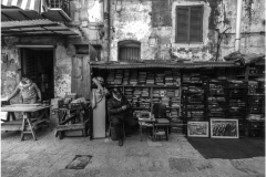 A_Salerno Biagio_Il falegname e la biblioteca